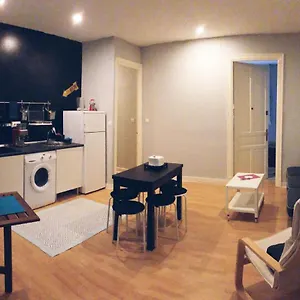 Centrico Junto Al Museo Con Wifi , Bilbao España
